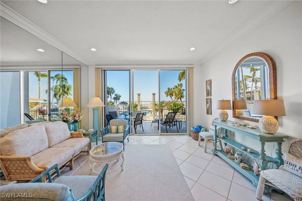 BENJAMIN FRANKLIN DRIVE #102 Sarasota, FL 34236
