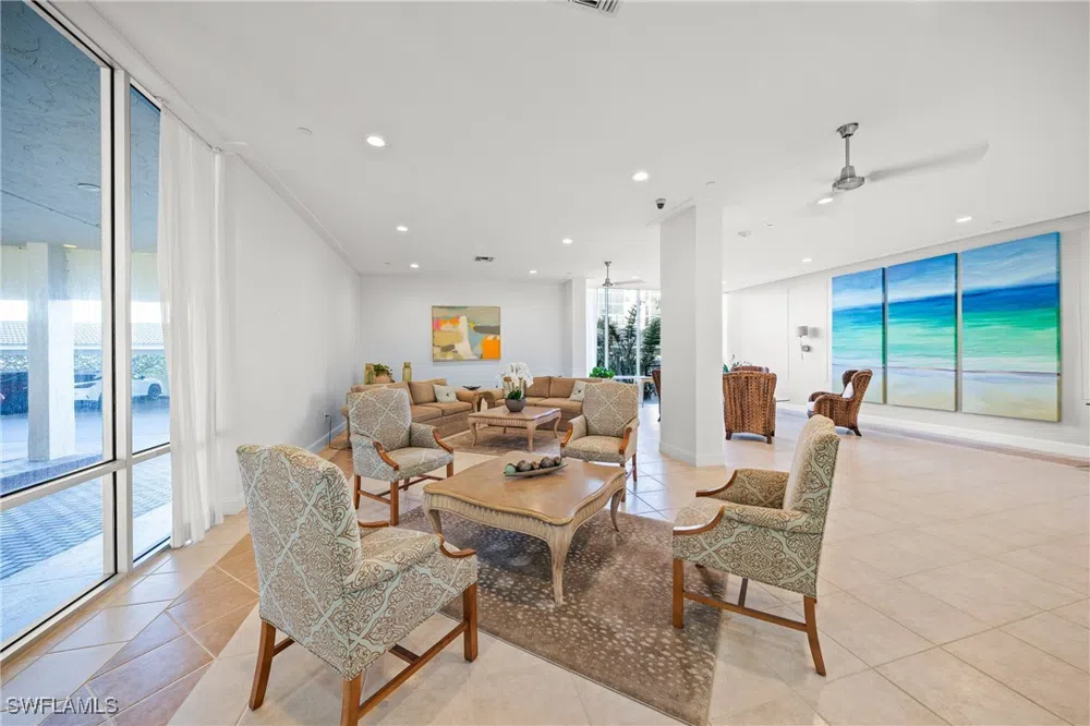 BENJAMIN FRANKLIN DRIVE #102 Sarasota, FL 34236