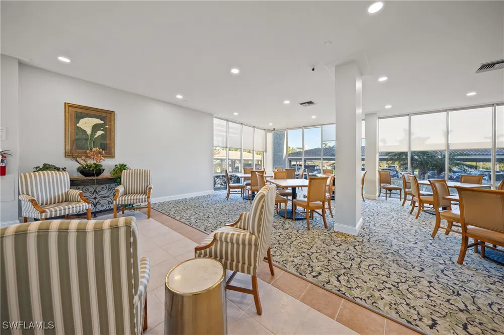 BENJAMIN FRANKLIN DRIVE #102 Sarasota, FL 34236