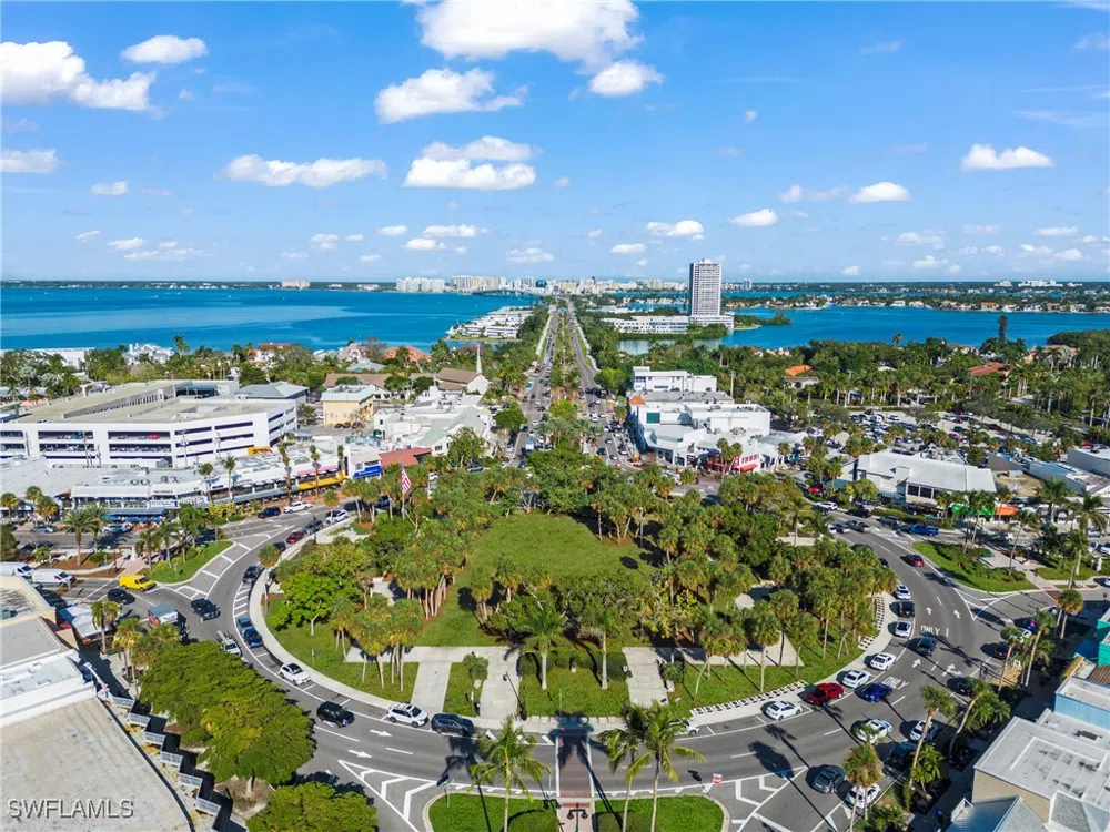 BENJAMIN FRANKLIN DRIVE #102 Sarasota, FL 34236