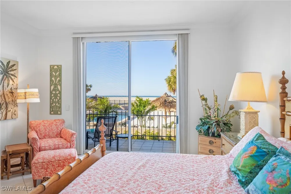 BENJAMIN FRANKLIN DRIVE #102 Sarasota, FL 34236