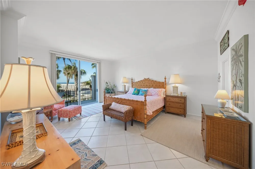 BENJAMIN FRANKLIN DRIVE #102 Sarasota, FL 34236