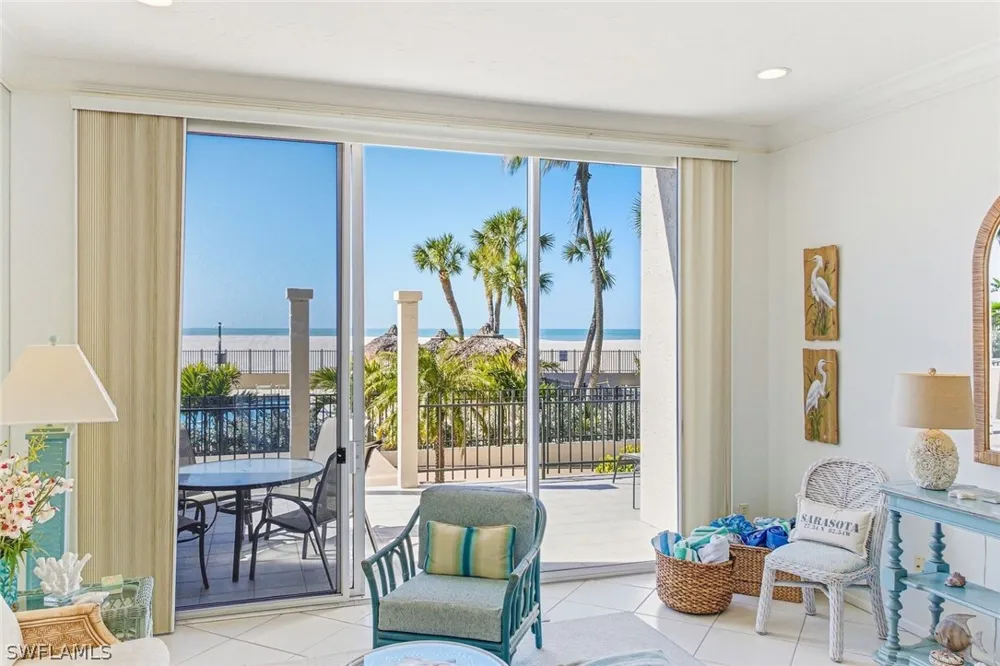 BENJAMIN FRANKLIN DRIVE #102 Sarasota, FL 34236