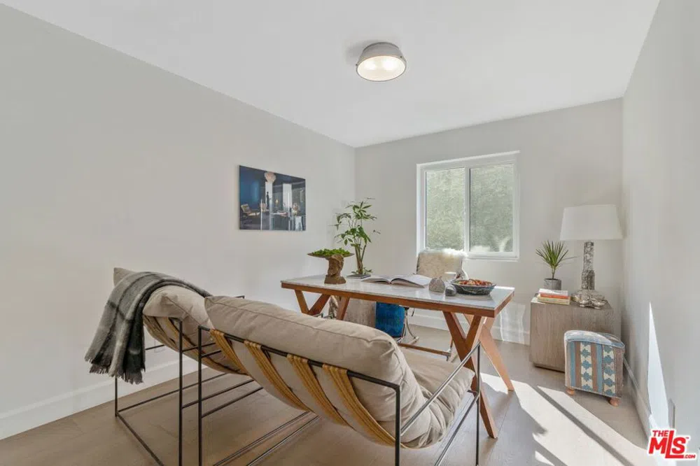 2501 S Westview Street #103 Los Angeles, CA 90016