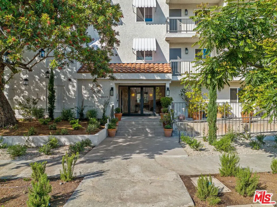 2501 S Westview Street #103 Los Angeles, CA 90016
