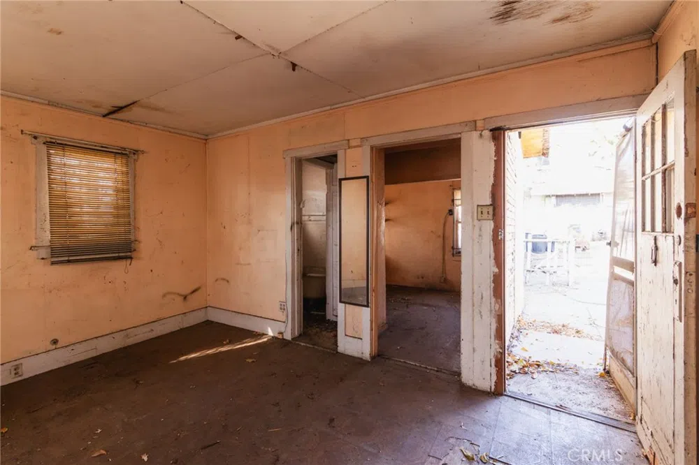 2908 Future Street Los Angeles, CA 90065