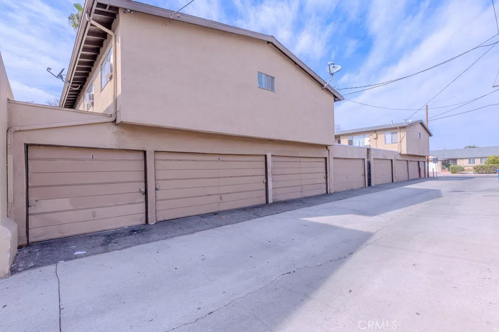 902 S Fann Street Anaheim, CA 92804