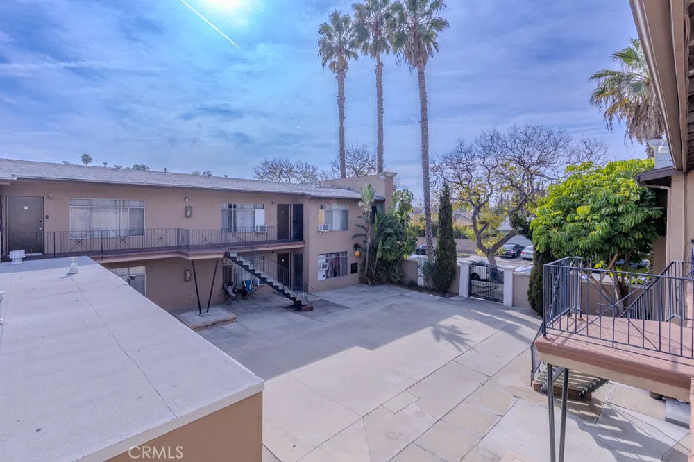 906 S Fann Street Anaheim, CA 92804