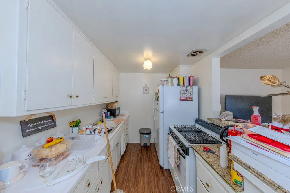 906 S Fann Street Anaheim, CA 92804
