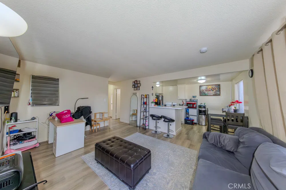 906 S Fann Street Anaheim, CA 92804