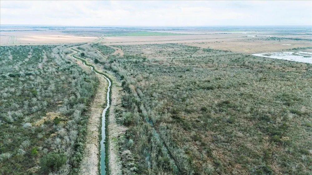 Hwy 124 Stowell, TX 77661