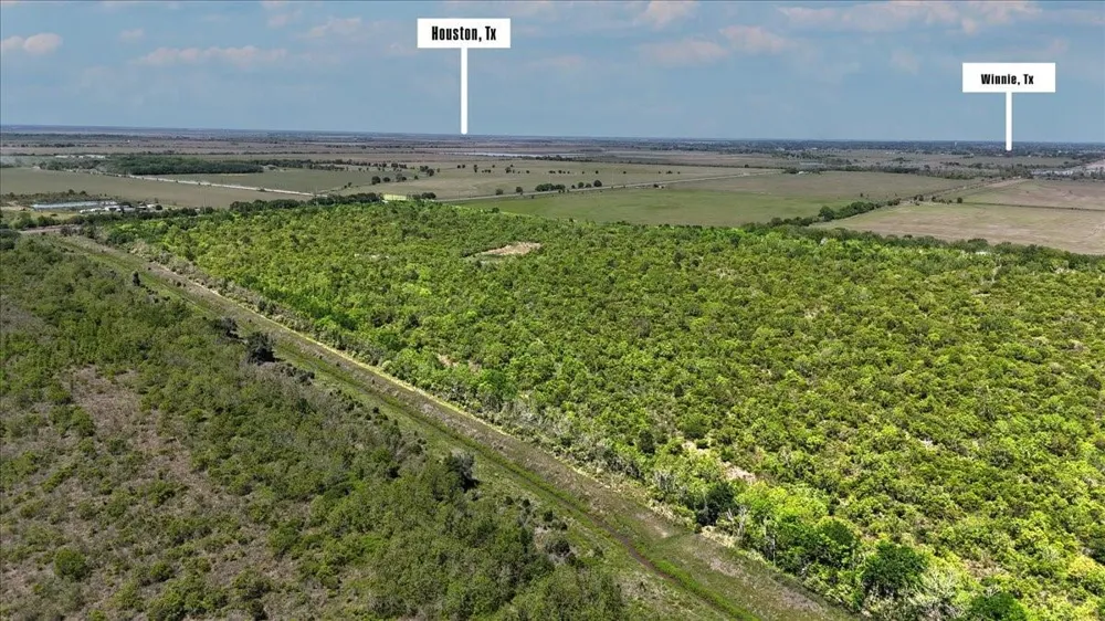 Hwy 124 Stowell, TX 77661