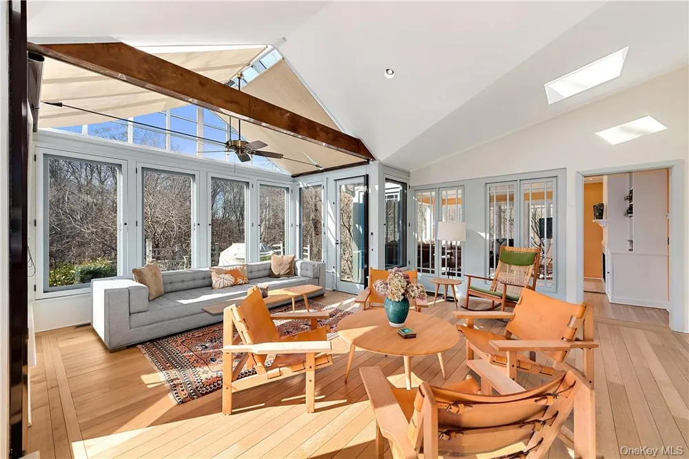 106 Old Stone Hill Road Pound Ridge, NY 10576