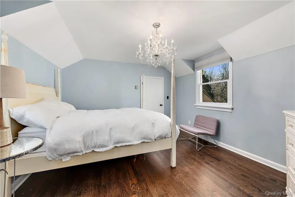 106 Old Stone Hill Road Pound Ridge, NY 10576