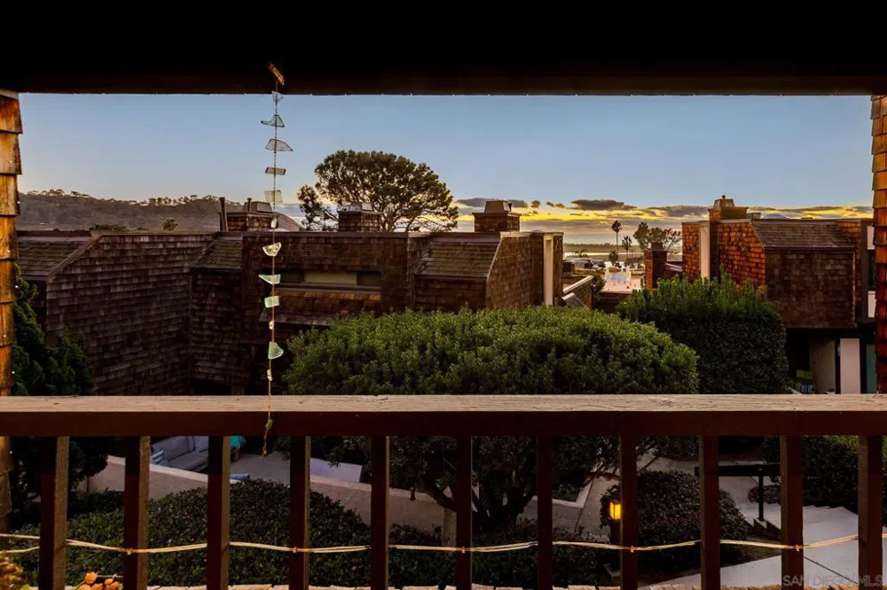 12933 Caminito Del Canto Del Mar, CA 92014