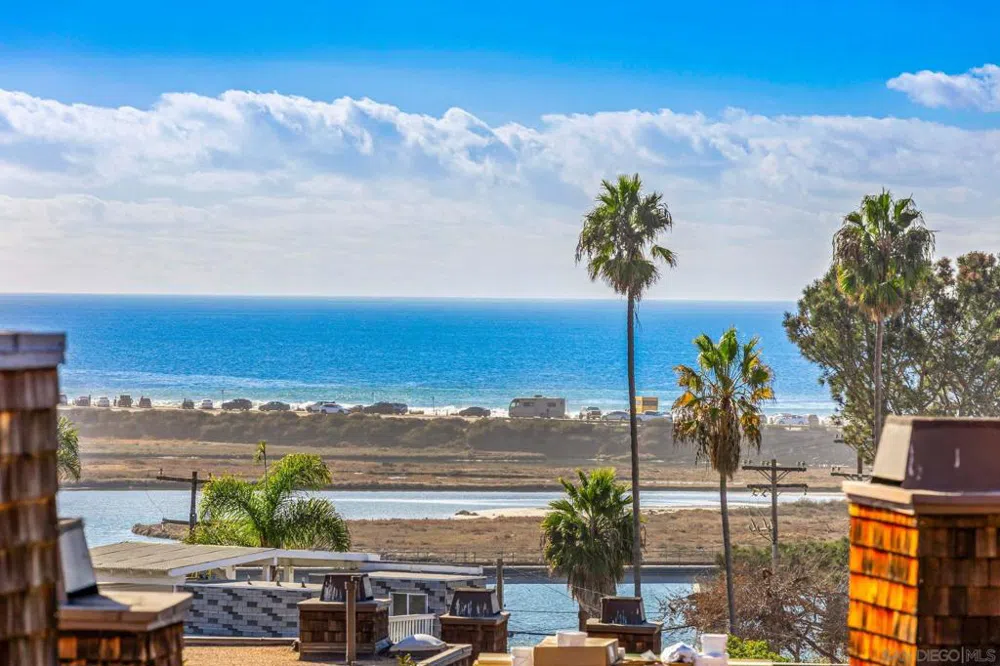 12933 Caminito Del Canto Del Mar, CA 92014