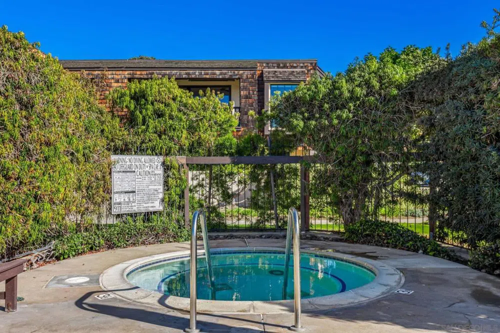 12933 Caminito Del Canto Del Mar, CA 92014