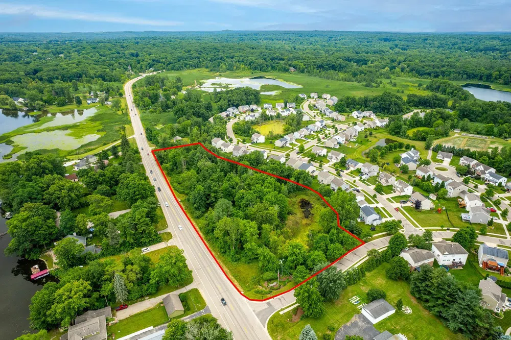 2436 Ortonville Road Brandon Charter Township, MI 48462