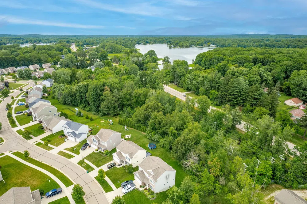 2436 Ortonville Road Brandon Charter Township, MI 48462