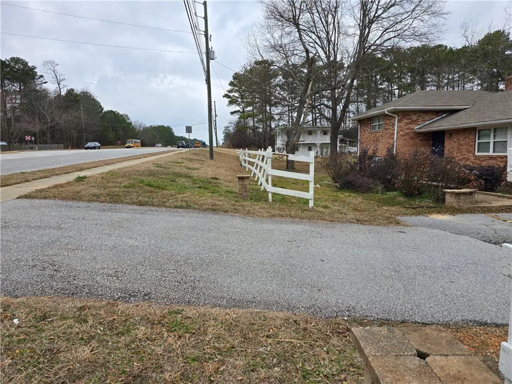 3016 Loganville Highway Loganville, GA 30052