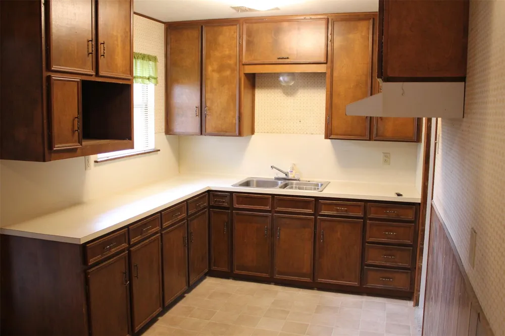 1610 Bexar Avenue Victoria, TX 77901