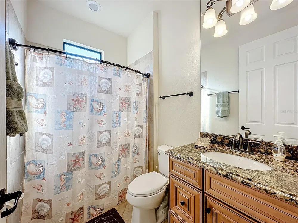2902 AVIAMAR CIRCLE Naples, FL 34114