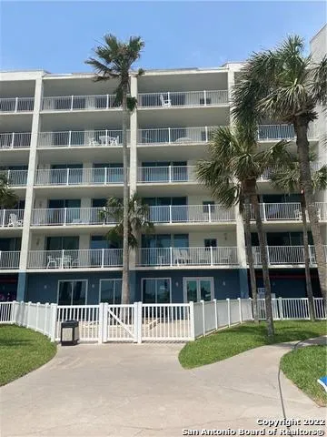 800 Sandcastle Dr #214 Port Aransas, TX 78373