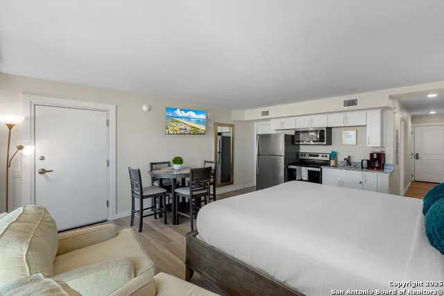 800 Sandcastle Dr #214 Port Aransas, TX 78373