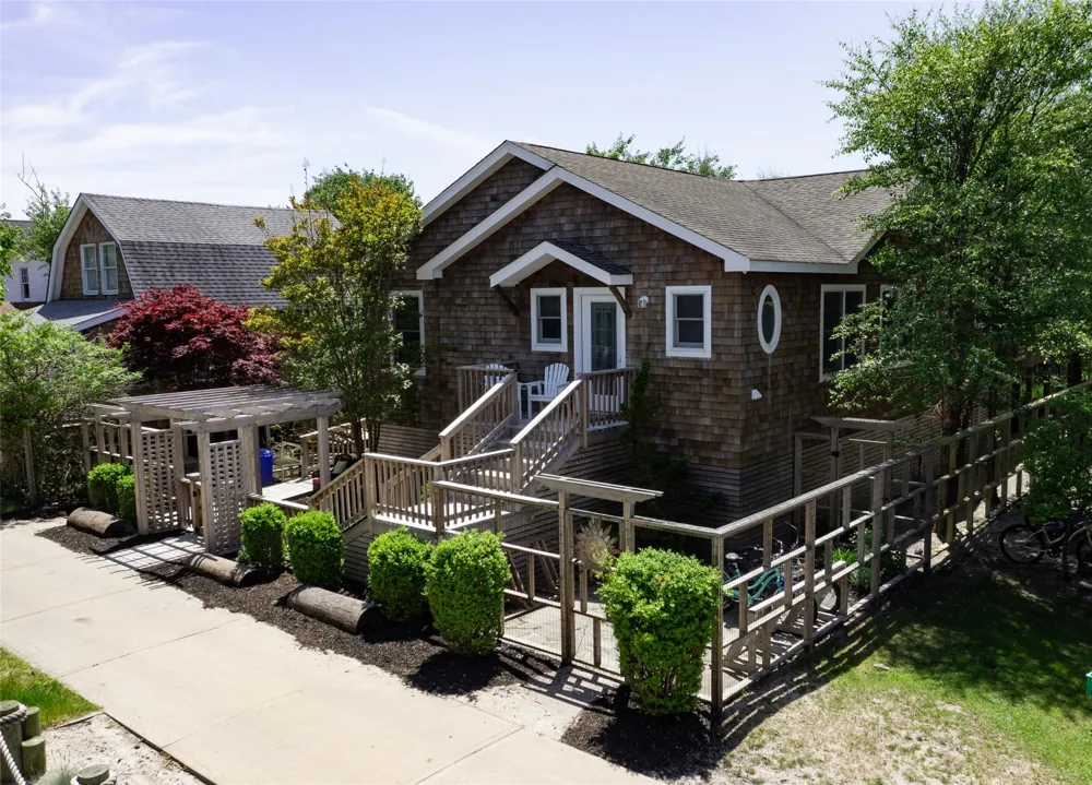 112 Ocean Road Ocean Beach, NY 11770