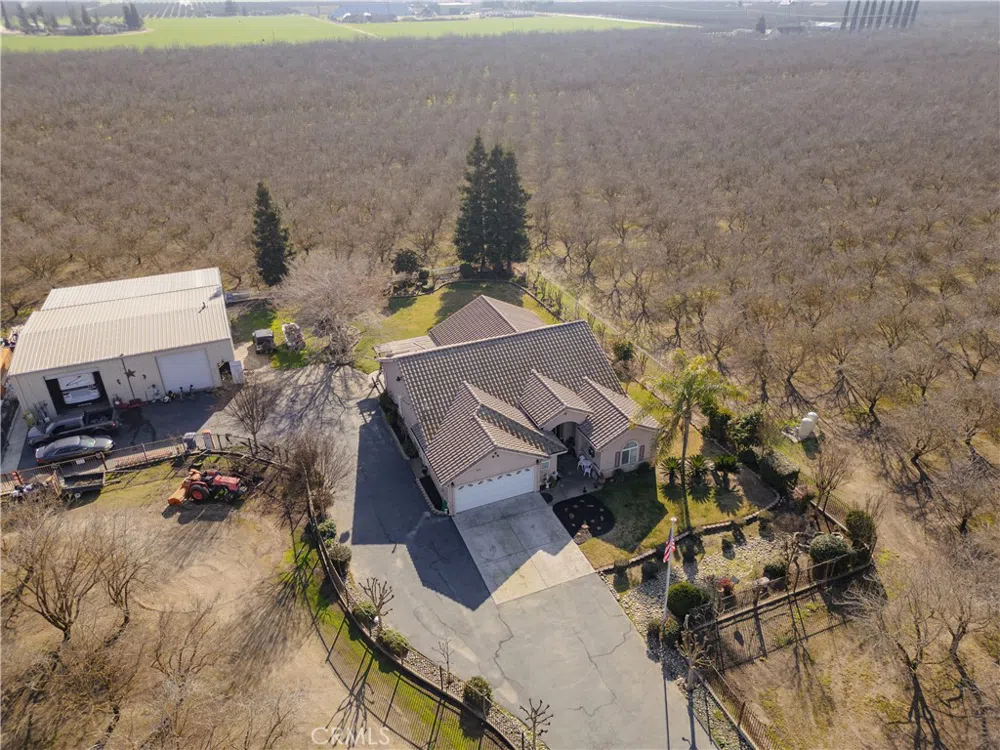 6839 Mercedes Avenue Winton, CA 95388