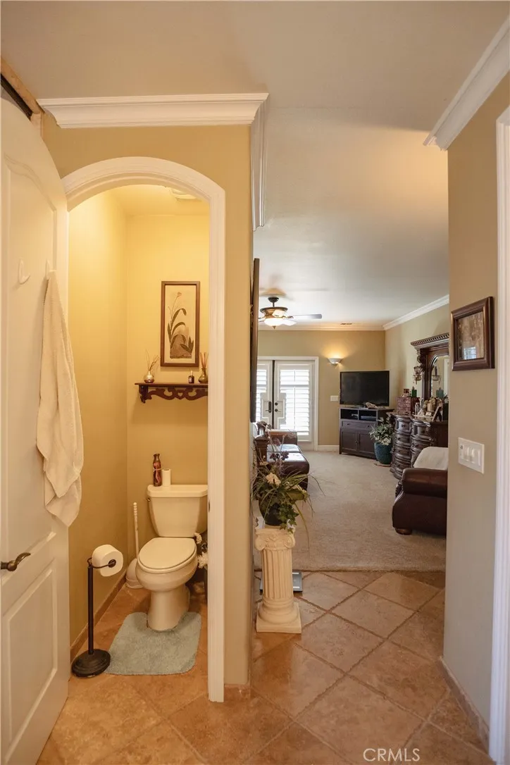 6839 Mercedes Avenue Winton, CA 95388