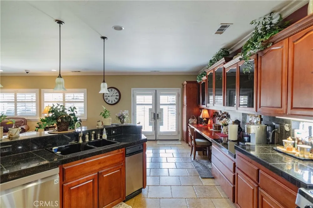 6839 Mercedes Avenue Winton, CA 95388