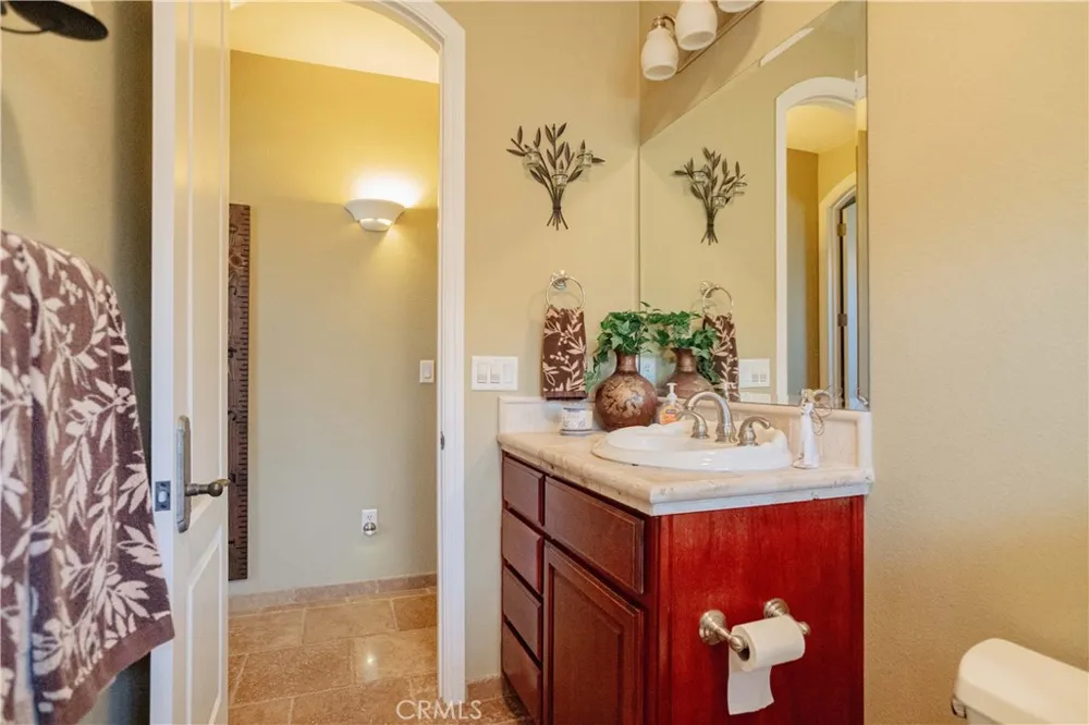6839 Mercedes Avenue Winton, CA 95388
