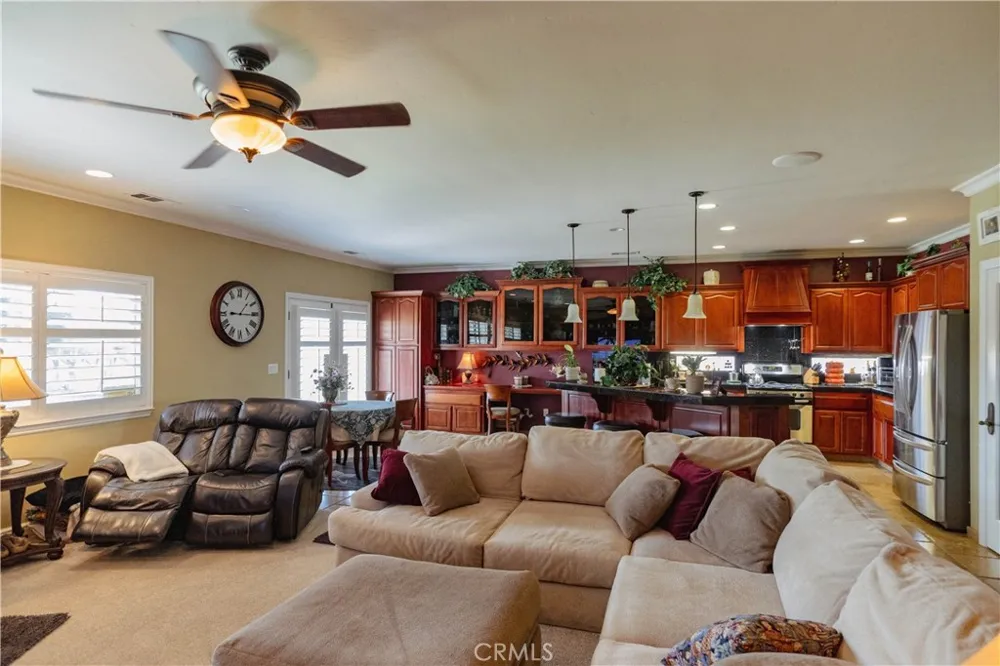 6839 Mercedes Avenue Winton, CA 95388