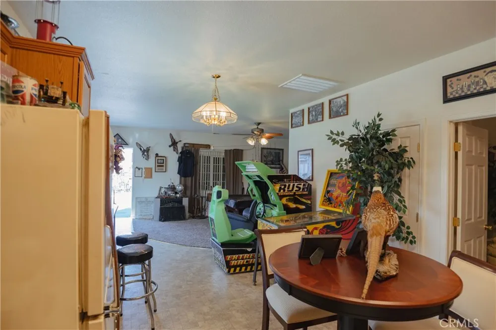 6839 Mercedes Avenue Winton, CA 95388