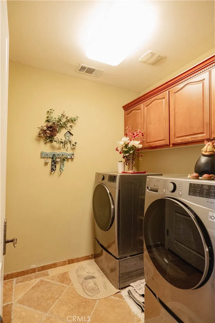 6839 Mercedes Avenue Winton, CA 95388