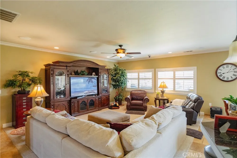 6839 Mercedes Avenue Winton, CA 95388