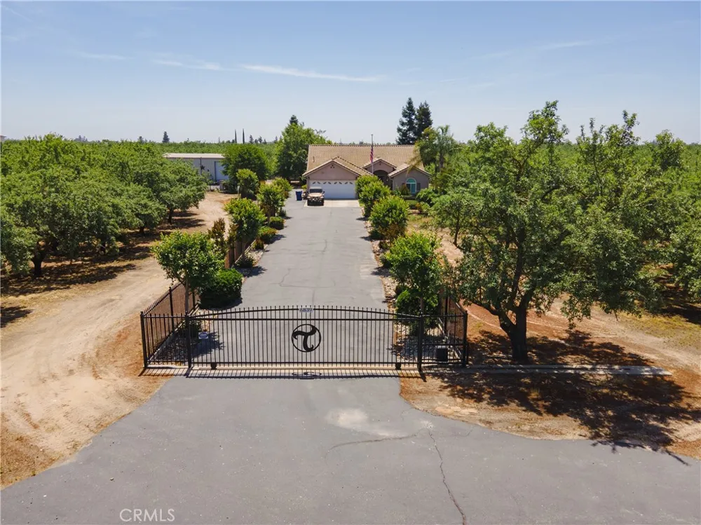 6839 Mercedes Avenue Winton, CA 95388
