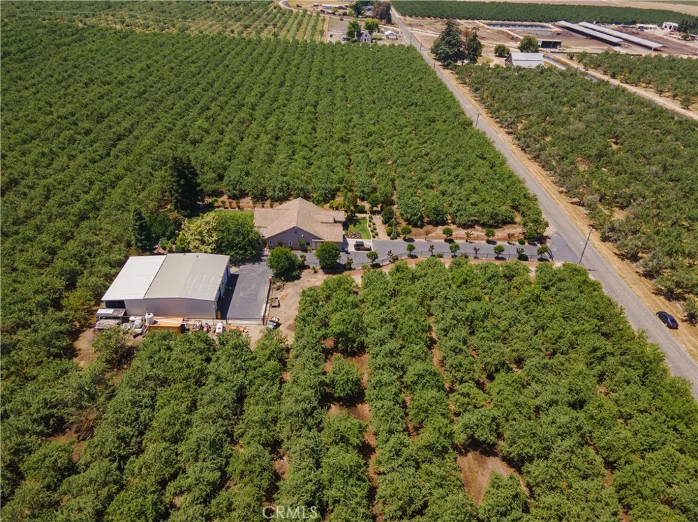 6839 Mercedes Avenue Winton, CA 95388