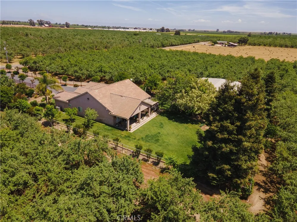 6839 Mercedes Avenue Winton, CA 95388