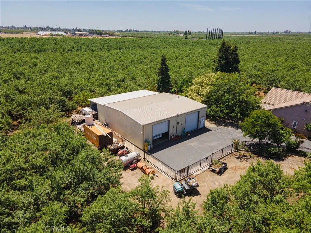 6839 Mercedes Avenue Winton, CA 95388