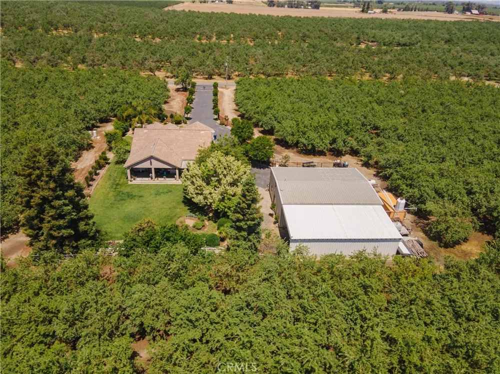 6839 Mercedes Avenue Winton, CA 95388