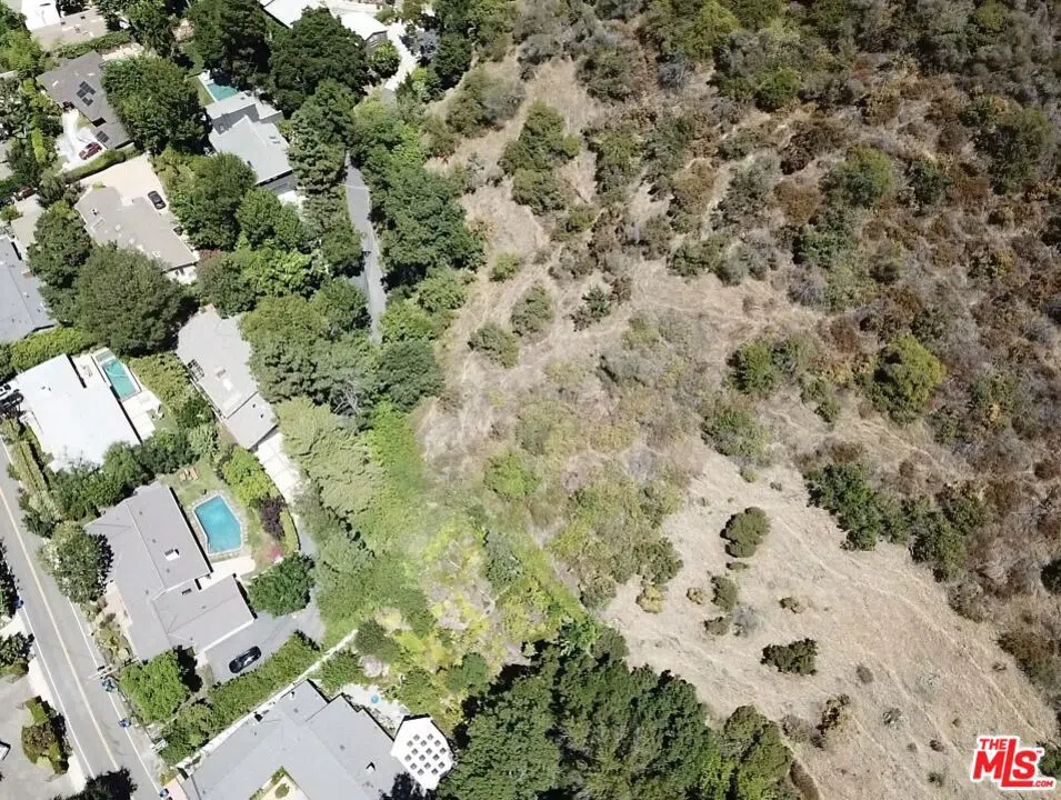 Mandeville Canyon Road Los Angeles, CA 90049