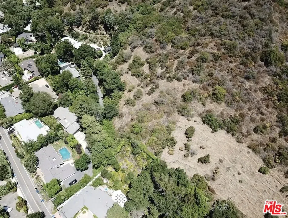 Mandeville Canyon Road Los Angeles, CA 90049