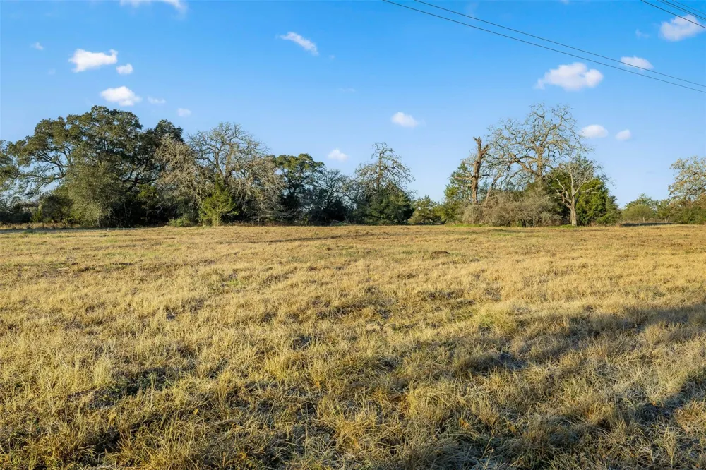 1038 County Road 207 Road Weimar, TX 78962