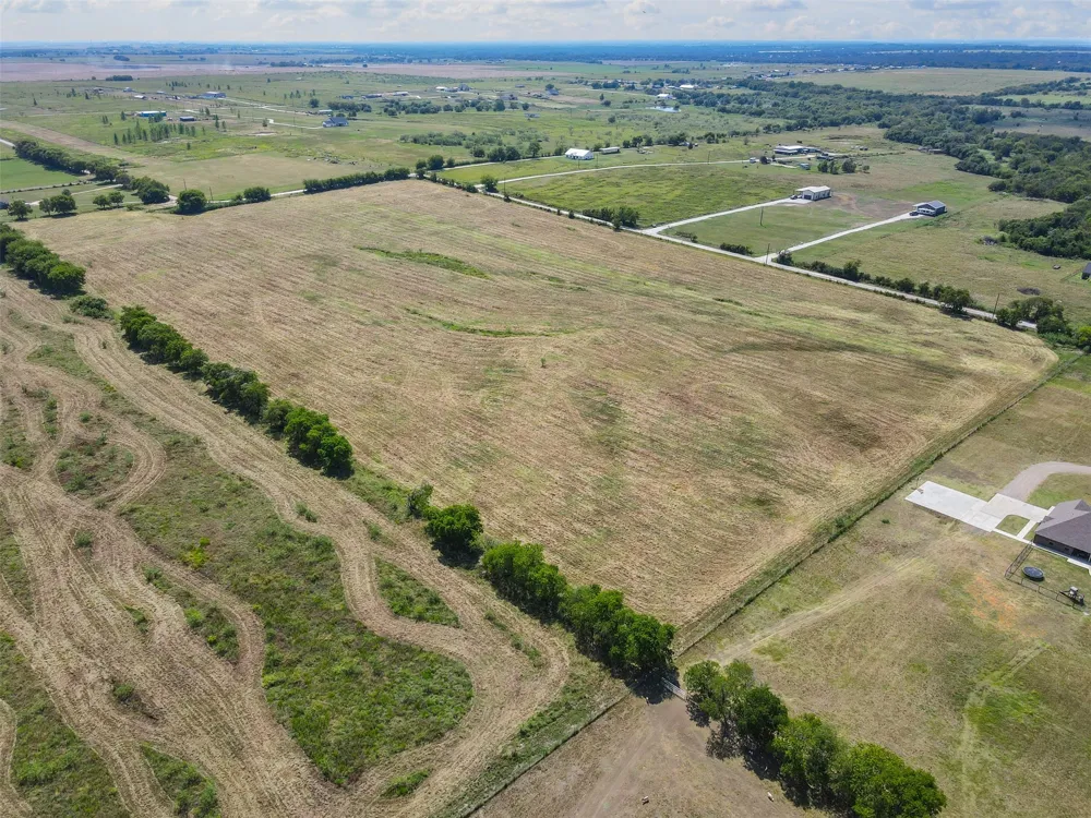 County Road 302 Grandview, TX 76050