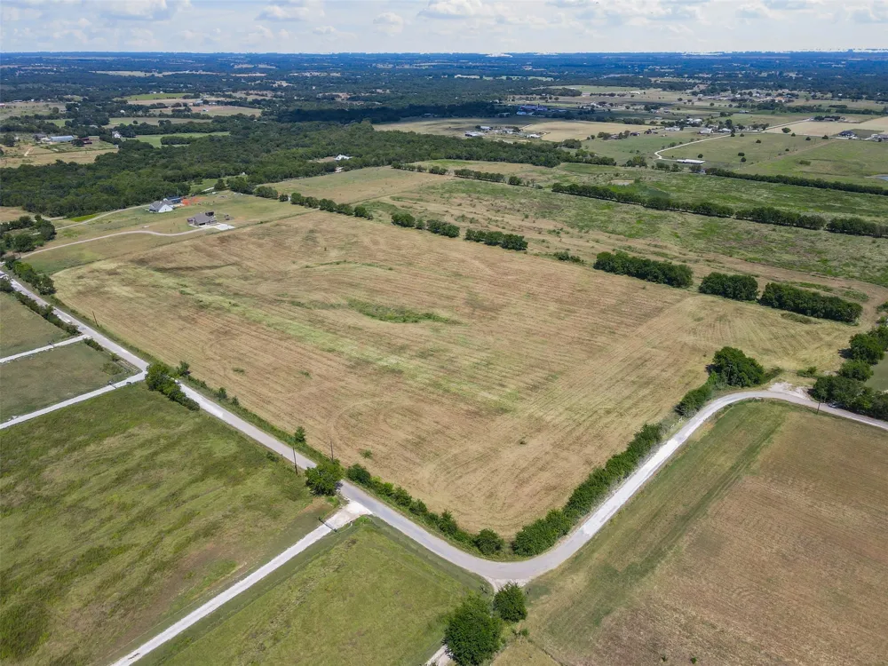County Road 302 Grandview, TX 76050