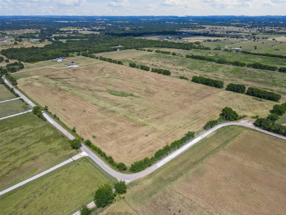 County Road 302 Grandview, TX 76050