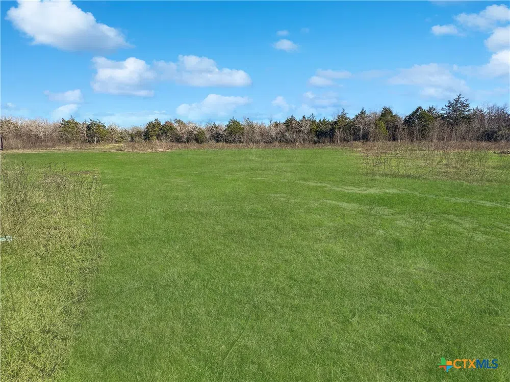 5850 Brown Road Flatonia, TX 78941