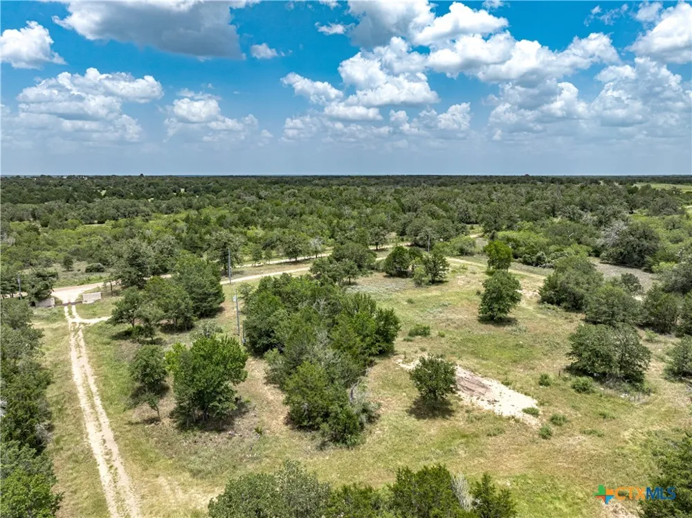 5850 Brown Road Flatonia, TX 78941